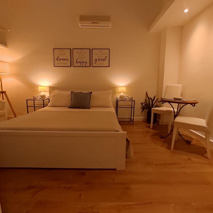 Krly Exclusive Rooms 卡利亚里 外观 照片