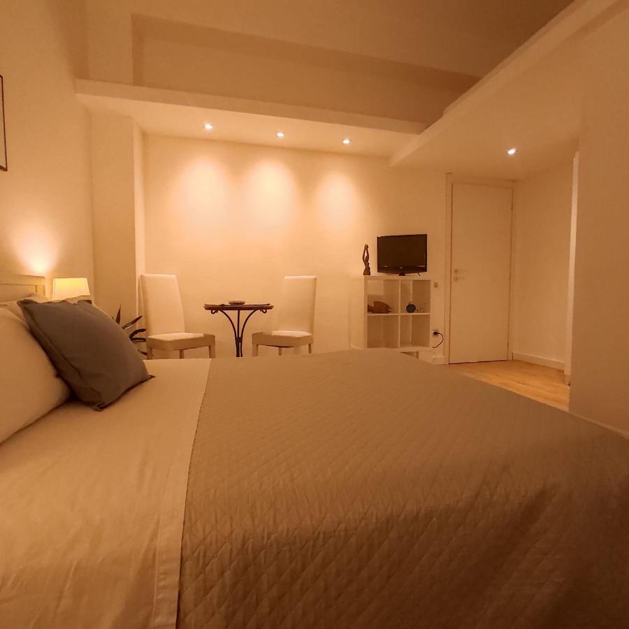 Krly Exclusive Rooms 卡利亚里 外观 照片