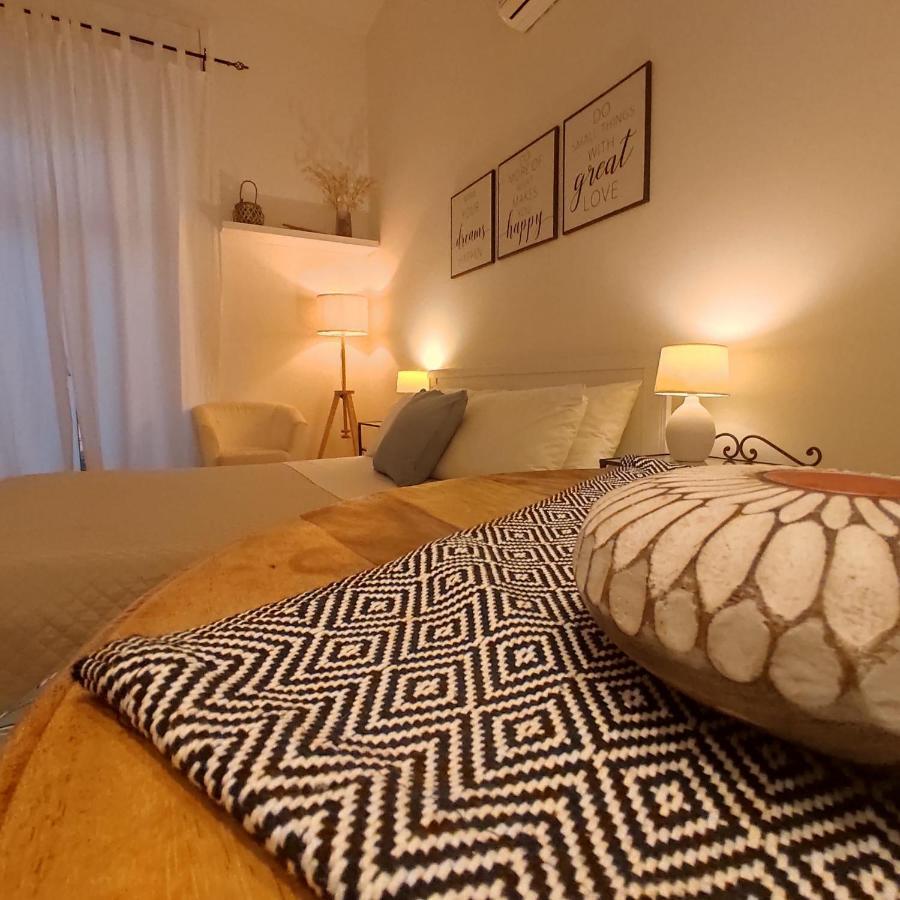 Krly Exclusive Rooms 卡利亚里 外观 照片