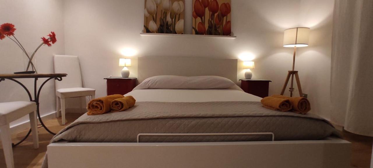 Krly Exclusive Rooms 卡利亚里 外观 照片