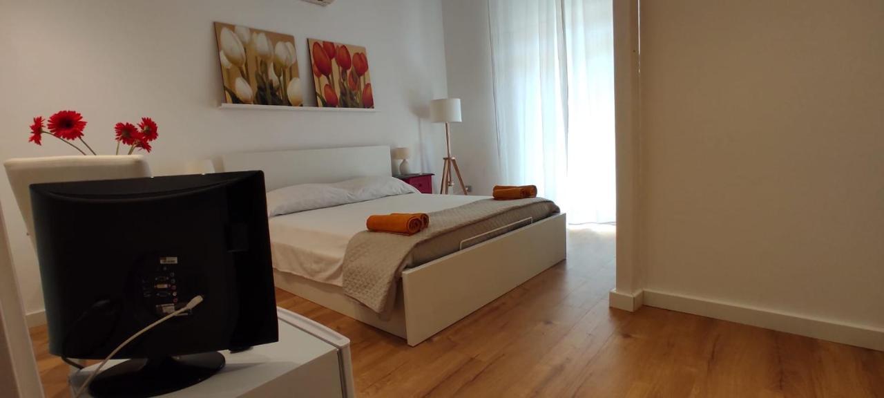 Krly Exclusive Rooms 卡利亚里 外观 照片