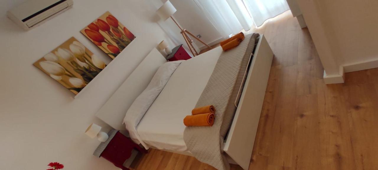 Krly Exclusive Rooms 卡利亚里 外观 照片